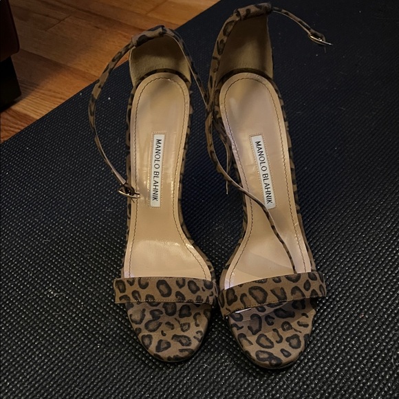 Manolo Blahnik Shoes - Manolo Blahnik Brown Leopard Print Heels